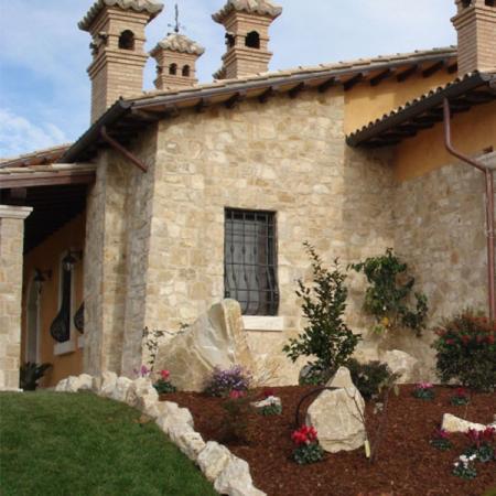 pietra rivestimento esterni